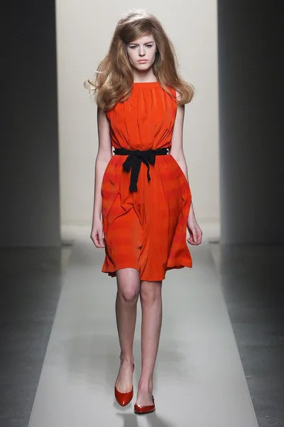 Look 18